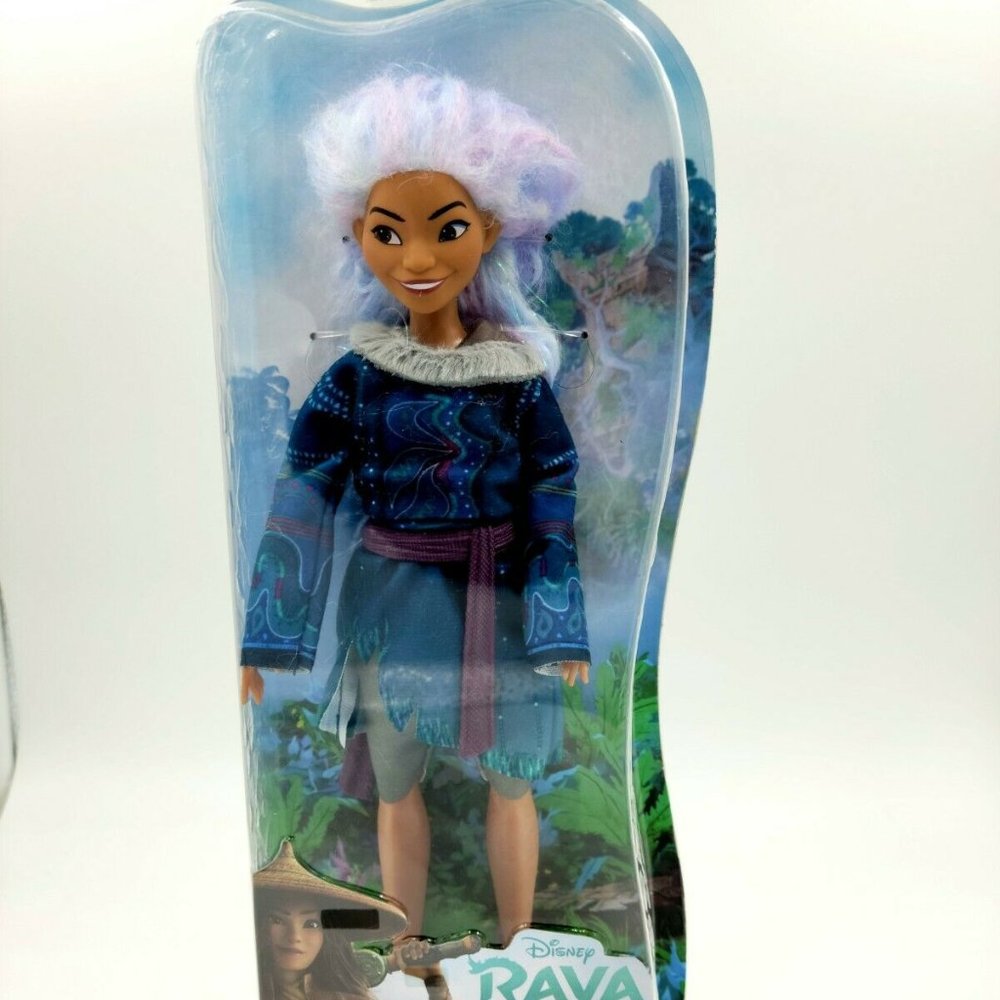 Disney Sisu Human Fashion Doll with Lavender Hair and Movie-Inspired Clothes 12"